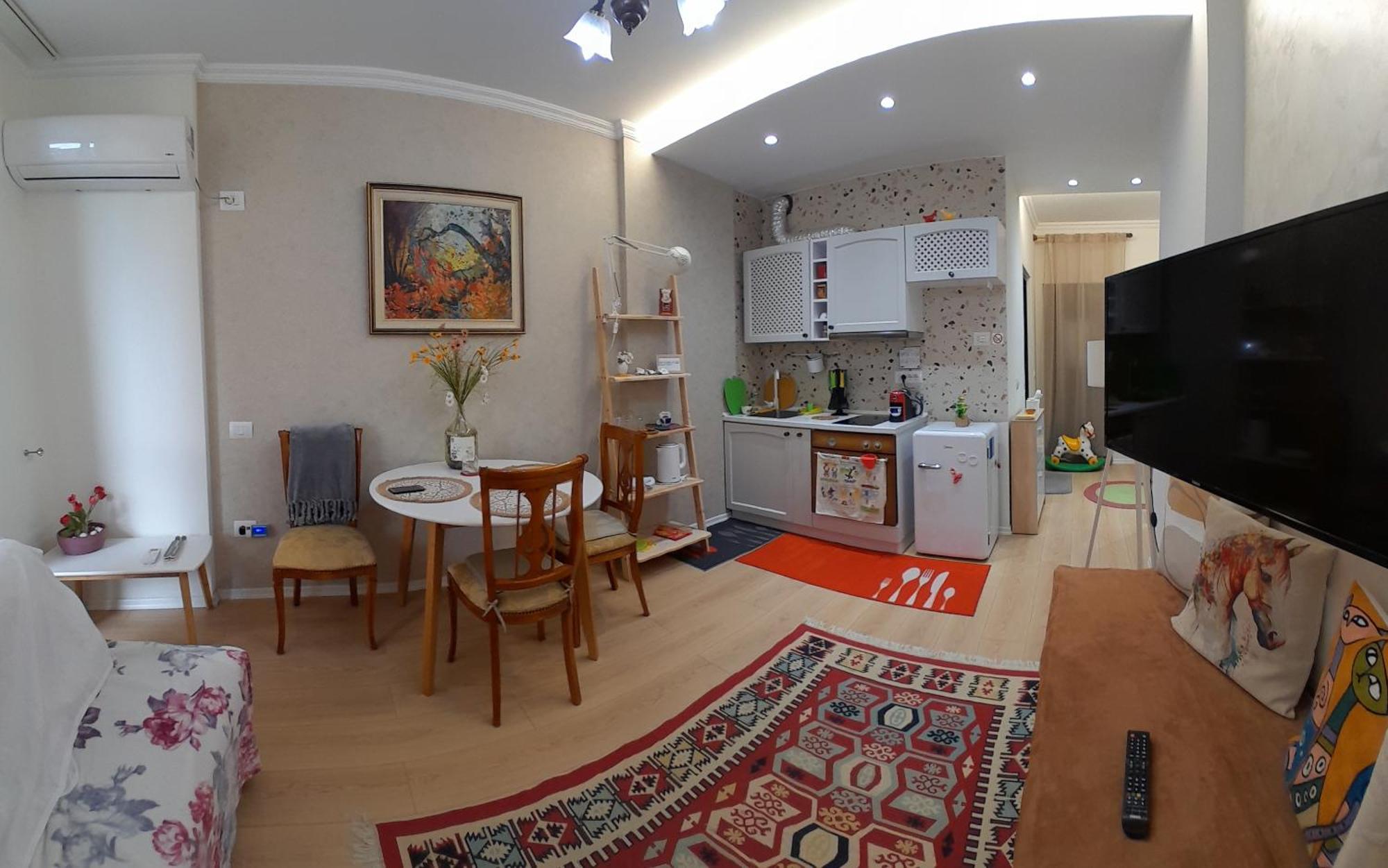 Bani'S Cozy Lovely Apt Tirana Esterno foto